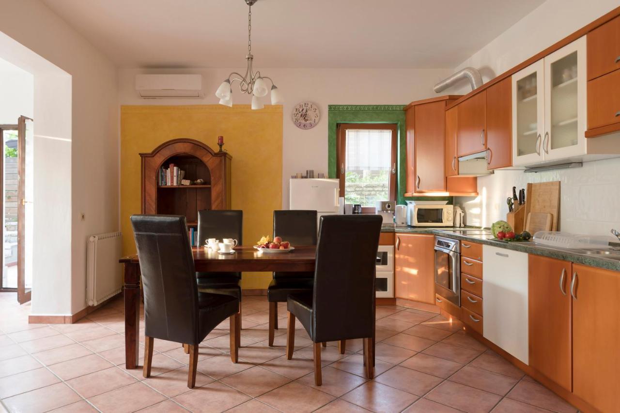 Seaside Parenzana Comfort With Free Parking Изола Екстериор снимка